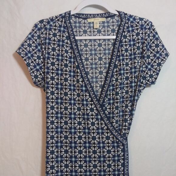 Lark & Ro Cap Sleeves Wrap Dress Blue Patterned Casual Vacation Size M - Picture 2 of 7